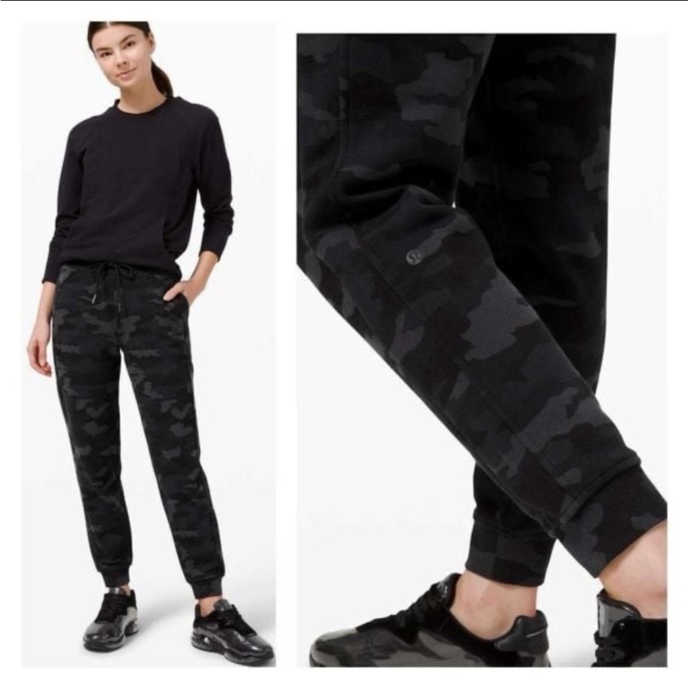 Lululemon camo joggers w pockets